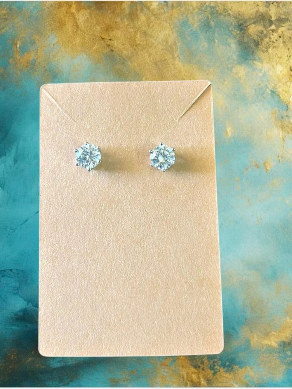 ✨ Classic Faux Diamond Stud Earrings ✨